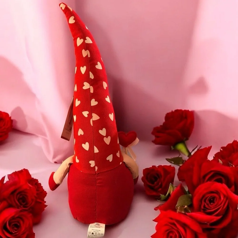 NWT Huntington Home 20” Heart Gnome